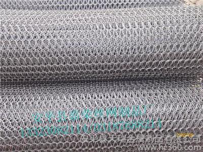 湖北鄂州華容區(qū)螺旋網(wǎng)帶、輸送帶與金屬鏈條的高清細節(jié)圖展示